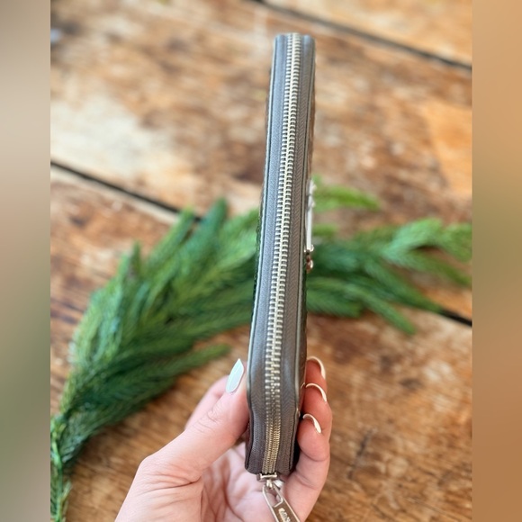 Michael Kors Silver Logo Wallet - Picture 6 of 12